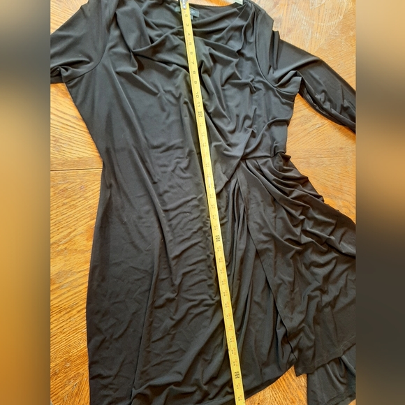 Women's dress - Picture 3 of 3